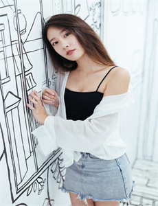 《男爵夫人的调教》