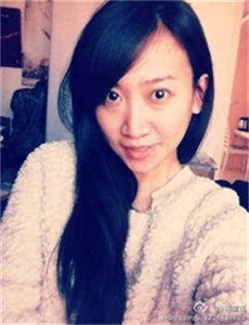 《绿衣女子》