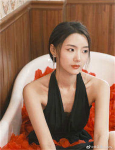 伪娘玥玥児罗月-点金胜手27